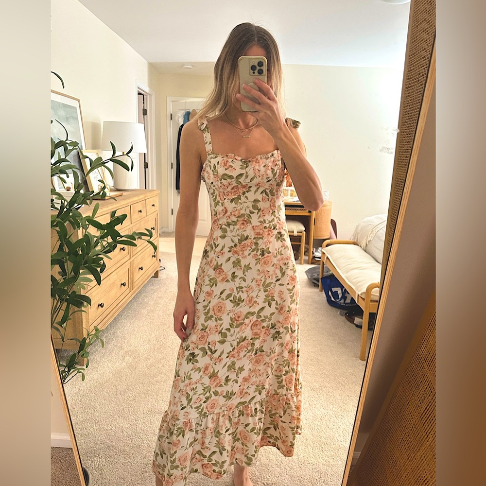 Like new pink Floral maxi dress